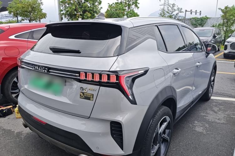 Used Lynk & Co 06 EM-P 2022 PHEV 84 km Range Pro Version Rear Right 45 Deg