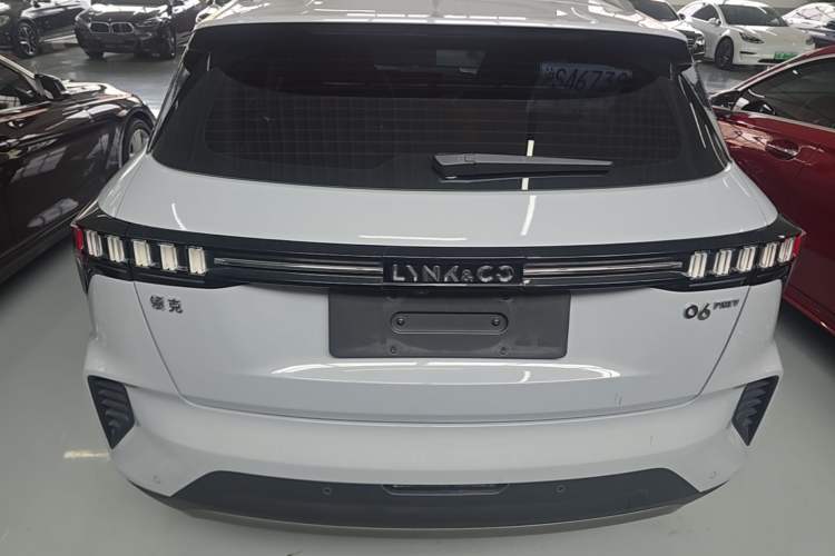 Used Lynk & Co 06 EM-P 2022 PHEV 84 km Range Pro Version Rear