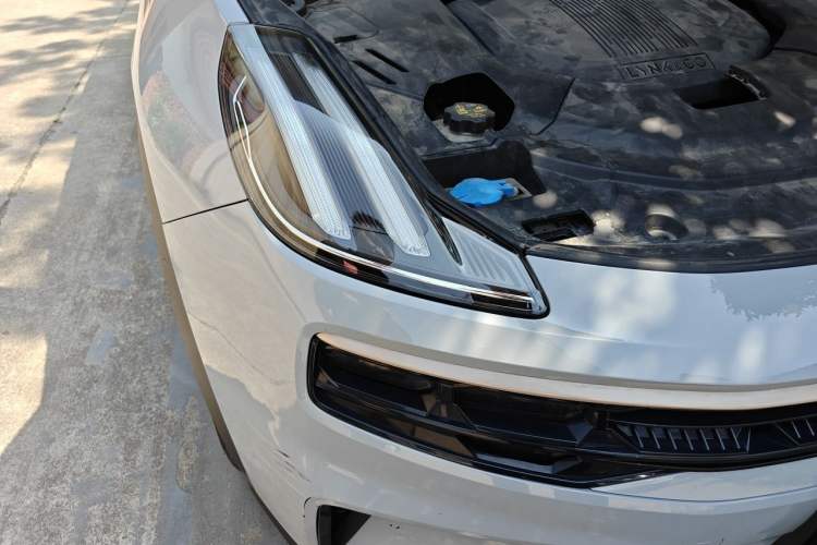 Used Lynk & Co 06 EM-P 2022 PHEV 84 km Range Pro Version Right Front Headlight