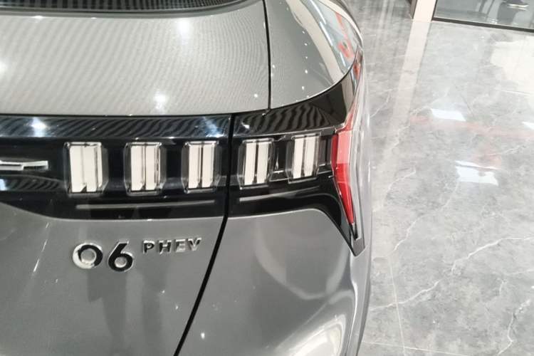 Used Lynk & Co 06 EM-P 2022 PHEV 84 km Range Pro Version Right Rear Taillight