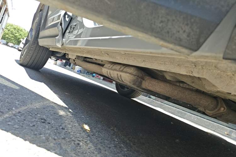 Used Lynk & Co 06 EM-P 2022 PHEV 84 km Range Pro Version Right Side Sill