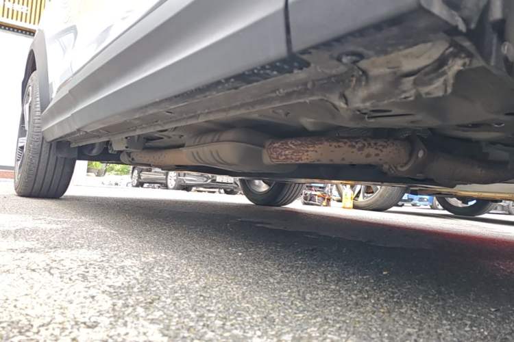Used Lynk & Co 06 EM-P 2022 PHEV 84 km Range Pro Version Right Side Sill