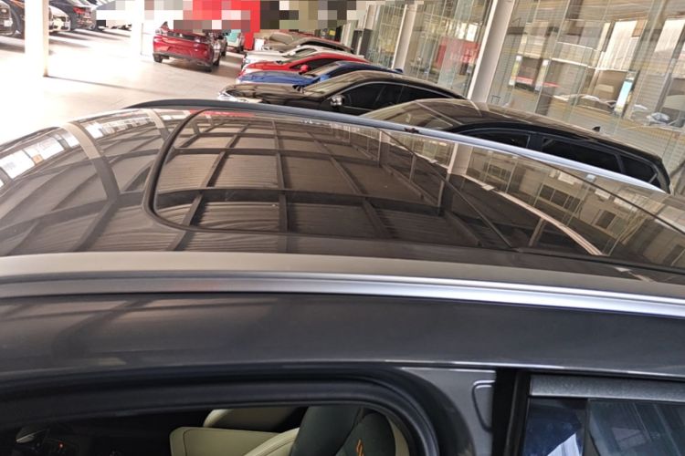 Used Lynk & Co 06 EM-P 2022 PHEV 84 km Range Pro Version Roof