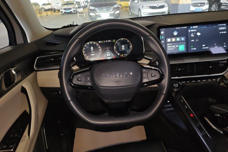 Used Lynk & Co 06 EM-P 2022 PHEV 84 km Range Pro Version Steering Wheel