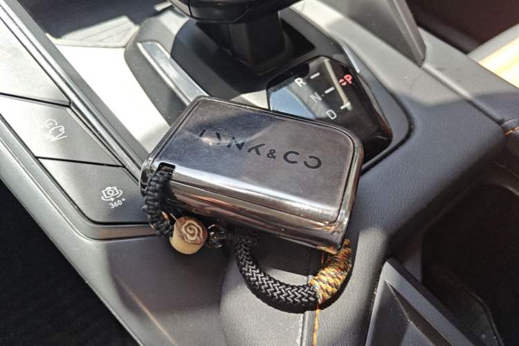 Used Lynk & Co 06 EM-P 2022 PHEV 84 km Range Pro Version Vehicle Key