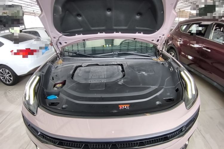Used Lynk & Co 06 EM-P 2022 PHEV Shero Pink Special Edition Engine Bay