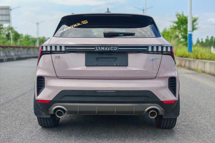 Used Lynk & Co 06 EM-P 2022 PHEV Shero Pink Special Edition Exterior 6