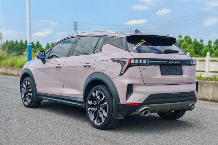 Used Lynk & Co 06 EM-P 2022 PHEV Shero Pink Special Edition Exterior 7