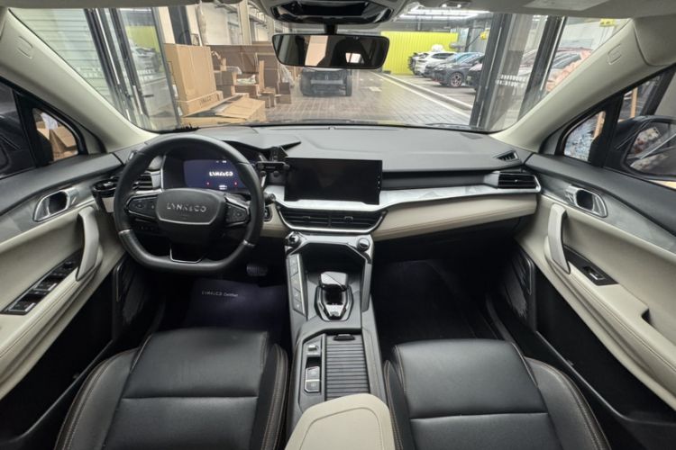 Used Lynk & Co 06 EM-P 2022 PHEV 84 km Range Pro Version Interior 1