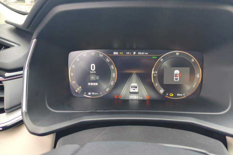 Used Lynk & Co 06 EM-P 2022 PHEV 84 km Range Pro Version Instrument Cluster