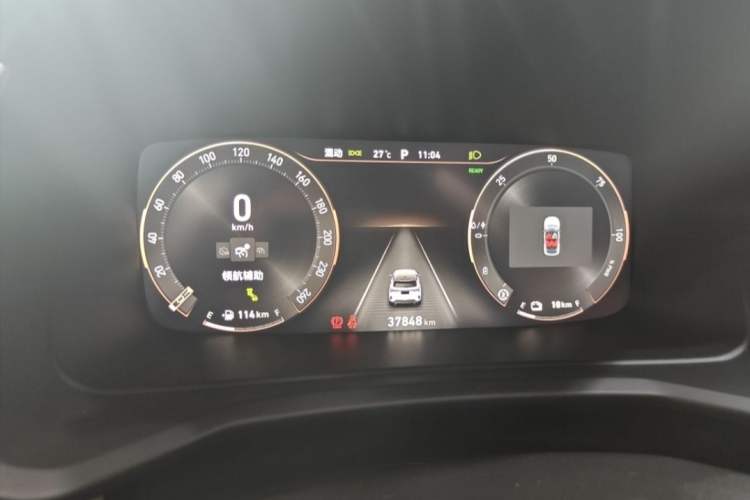 Used Lynk & Co 06 EM-P 2022 PHEV 84 km Range Pro Version Odometer Close Up