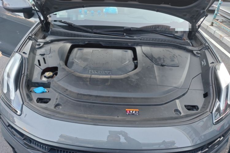 Used Lynk & Co 06 EM-P 2022 PHEV 84 km Range Pro Version Engine Bay