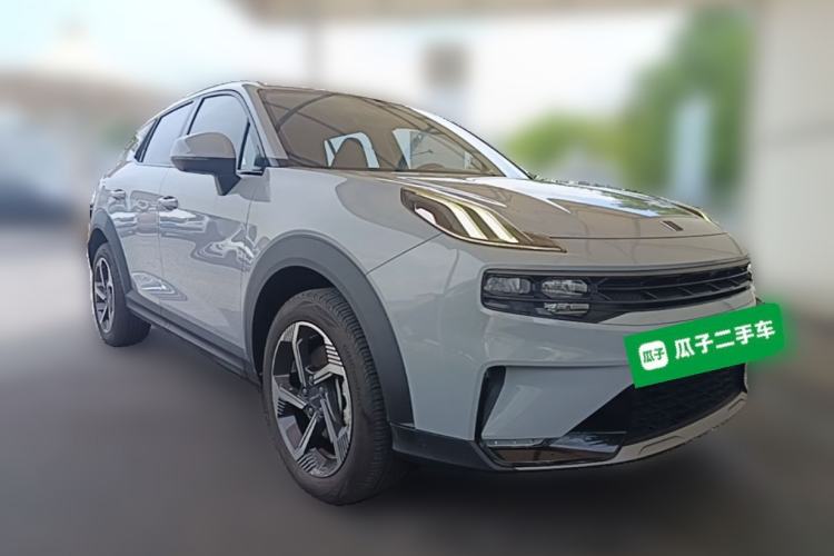 Used Lynk & Co 06 EM-P 2022 PHEV 84 km Range Pro Version Front Right 45 Deg