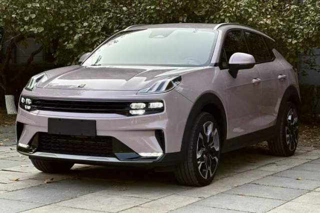 Used Lynk & Co 06 EM-P 2022 PHEV 84 km Range Pro Version