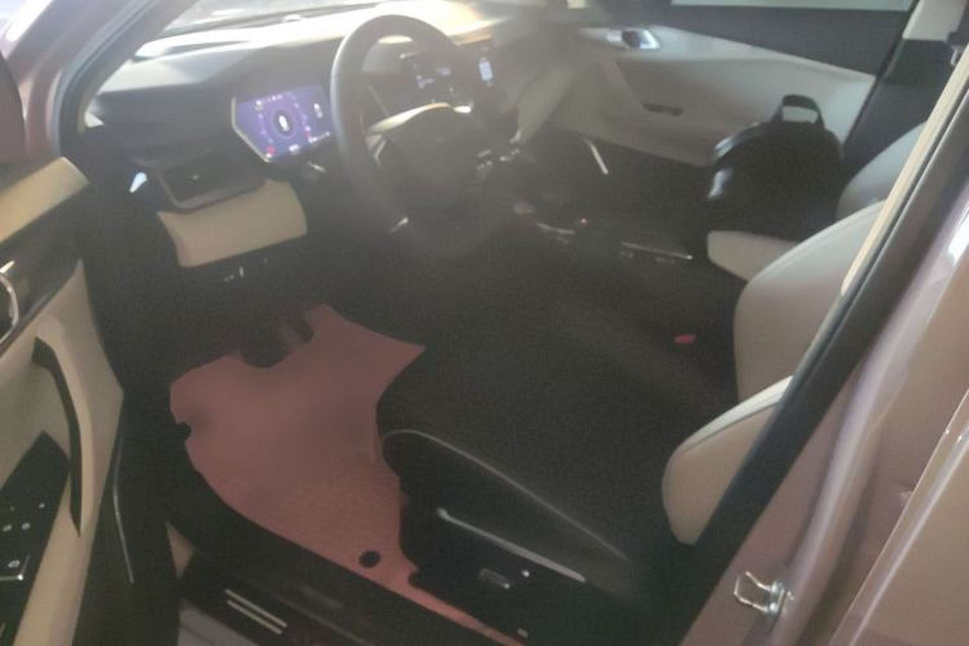 Used Lynk & Co 06 EM-P 2022 PHEV Shero Pink Special Edition Driver Seat