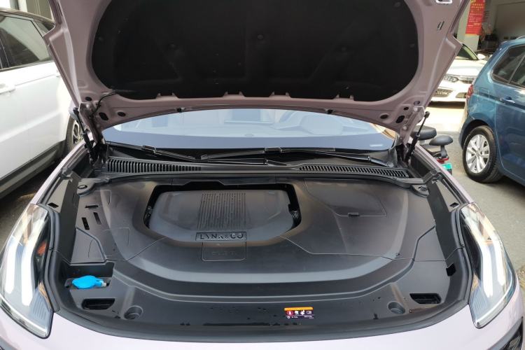Used Lynk & Co 06 EM-P 2022 PHEV 84 km Range Pro Version Engine Bay