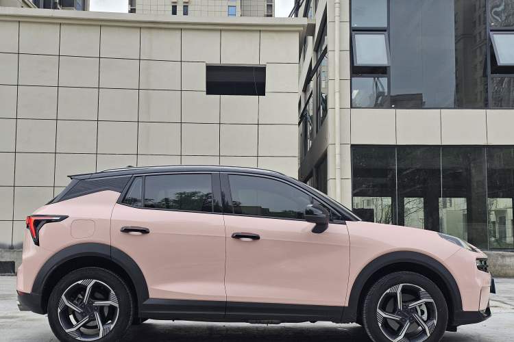 Used Lynk & Co 06 EM-P 2022 PHEV 84 km Range Pro Version Exterior 4