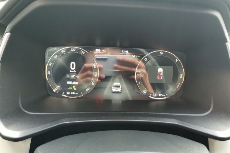Used Lynk & Co 06 EM-P 2022 PHEV 84 km Range Pro Version Instrument Cluster