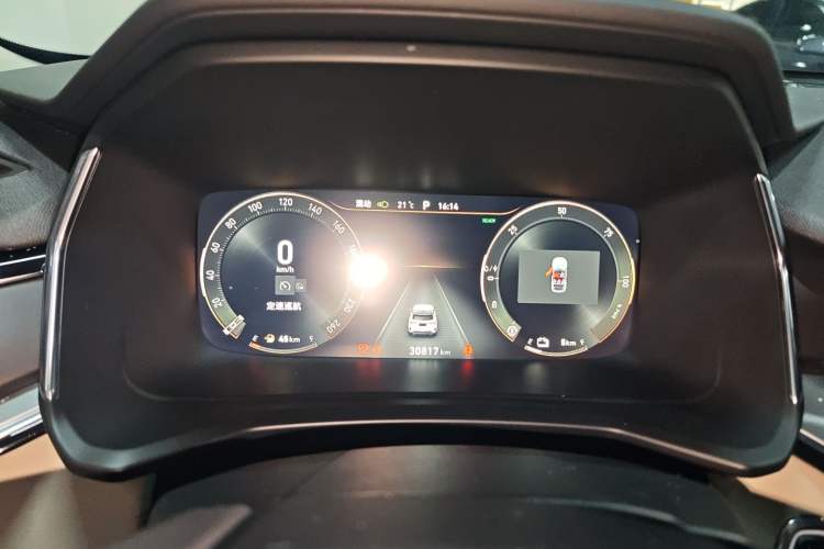 Used Lynk & Co 06 EM-P 2022 PHEV 84 km Range Pro Version Instrument Cluster