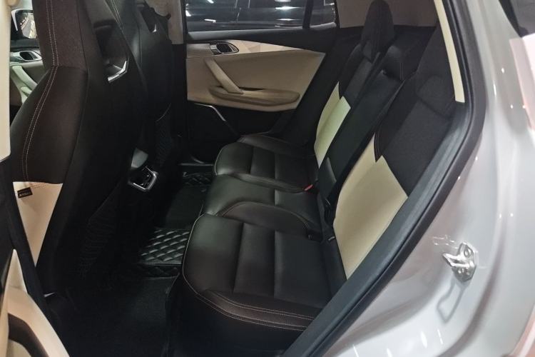 Used Lynk & Co 06 EM-P 2022 PHEV 84 km Range Pro Version Left Rear Seat