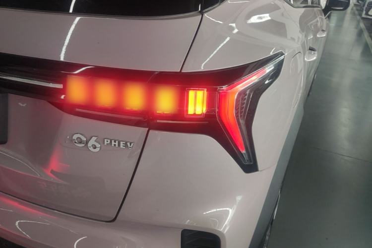 Used Lynk & Co 06 EM-P 2022 PHEV Shero Pink Special Edition Right Rear Taillight