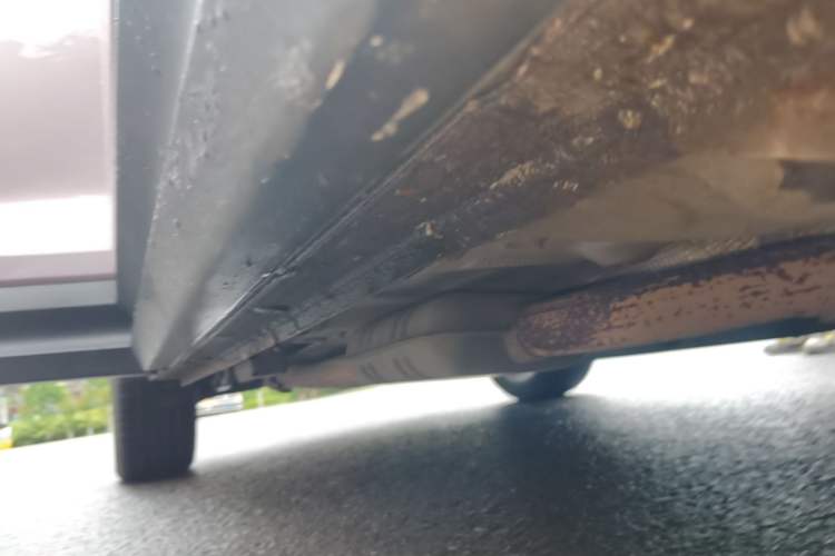 Used Lynk & Co 06 EM-P 2022 PHEV 84 km Range Pro Version Right Side Sill