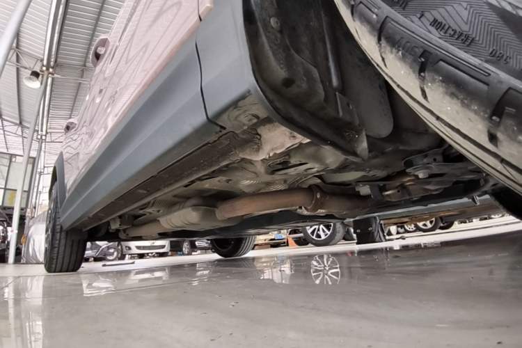 Used Lynk & Co 06 EM-P 2022 PHEV Shero Pink Special Edition Right Side Sill