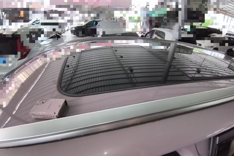 Used Lynk & Co 06 EM-P 2022 PHEV Shero Pink Special Edition Roof