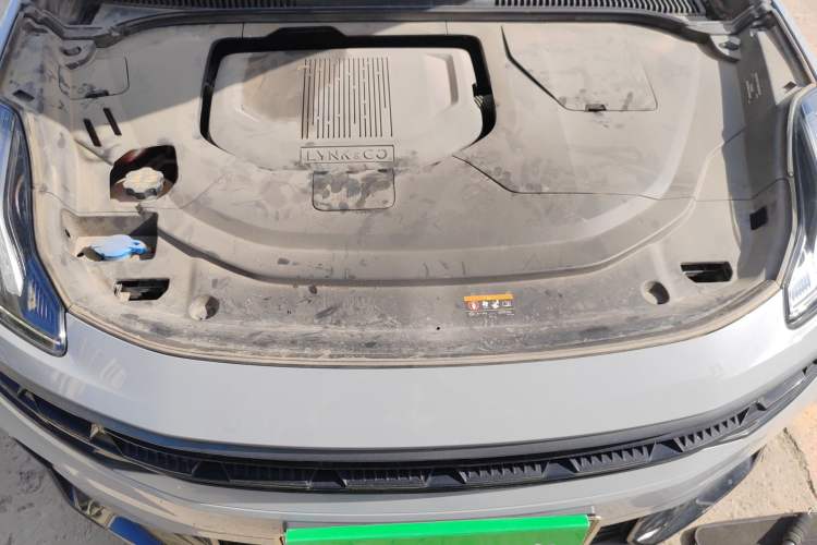 Used Lynk & Co 06 EM-P 2022 PHEV 84 km Range Pro Version Engine Bay