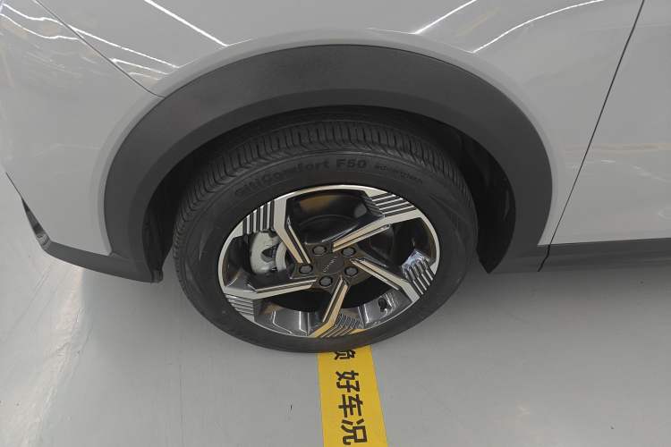 Used Lynk & Co 06 EM-P 2022 PHEV 84 km Range Pro Version Exterior 7