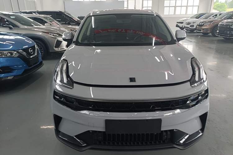Used Lynk & Co 06 EM-P 2022 PHEV 84 km Range Pro Version Front