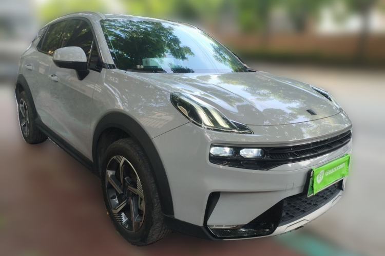 Used Lynk & Co 06 EM-P 2022 PHEV 84 km Range Pro Version Front Right 45 Deg