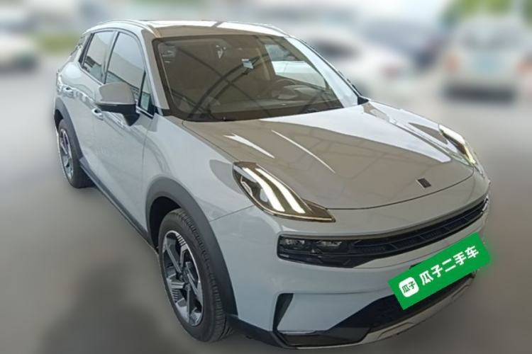 Used Lynk & Co 06 EM-P 2022 PHEV 84 km Range Pro Version Front Right 45 Deg