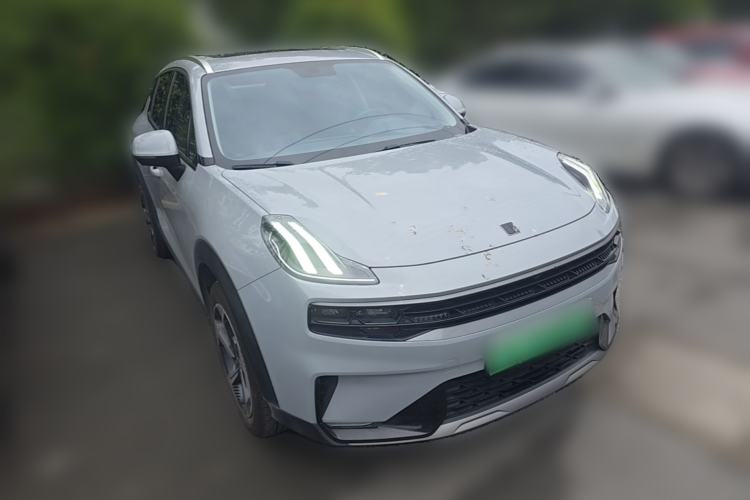 Used Lynk & Co 06 EM-P 2022 PHEV 84 km Range Pro Version Front Right 45 Deg