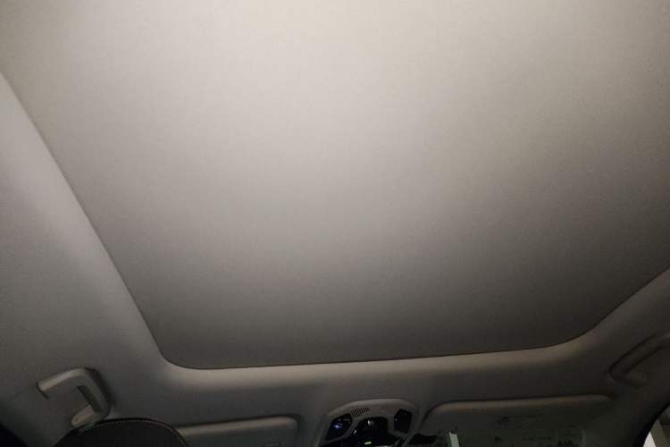 Used Lynk & Co 06 EM-P 2022 PHEV Shero Pink Special Edition Headliner