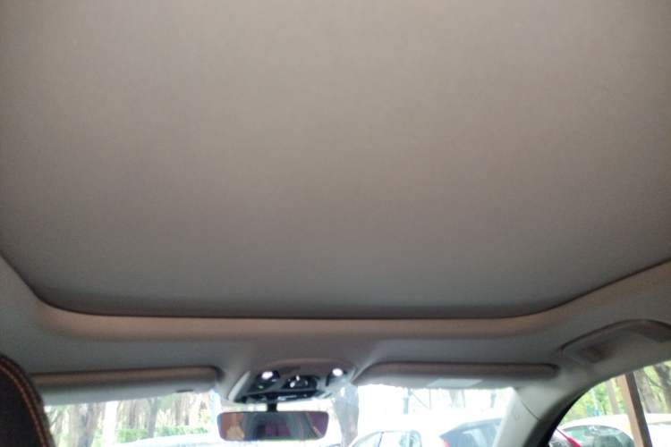Used Lynk & Co 06 EM-P 2022 PHEV 84 km Range Pro Version Headliner