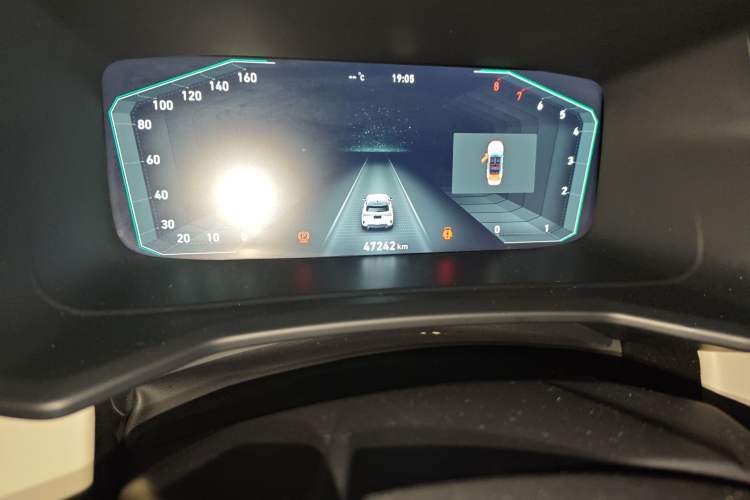 Used Lynk & Co 06 EM-P 2022 PHEV 84 km Range Pro Version Instrument Cluster