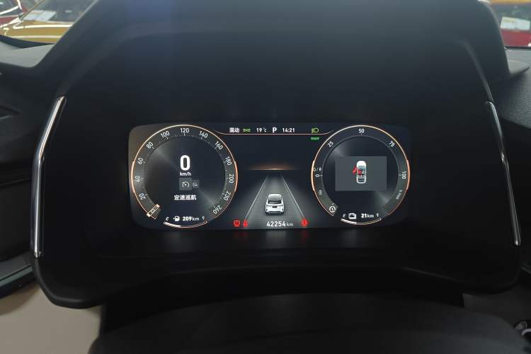 Used Lynk & Co 06 EM-P 2022 PHEV 84 km Range Pro Version Instrument Cluster