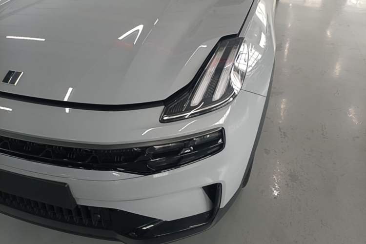 Used Lynk & Co 06 EM-P 2022 PHEV 84 km Range Pro Version Left Front Headlight