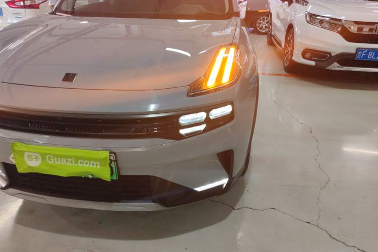 Used Lynk & Co 06 EM-P 2022 PHEV 84 km Range Pro Version Left Front Headlight