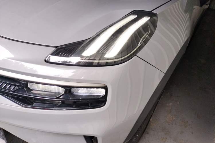Used Lynk & Co 06 EM-P 2022 PHEV 84 km Range Pro Version Left Front Headlight
