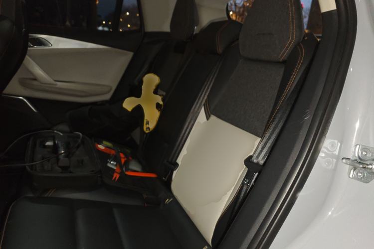 Used Lynk & Co 06 EM-P 2022 PHEV 84 km Range Pro Version Left Rear Seat