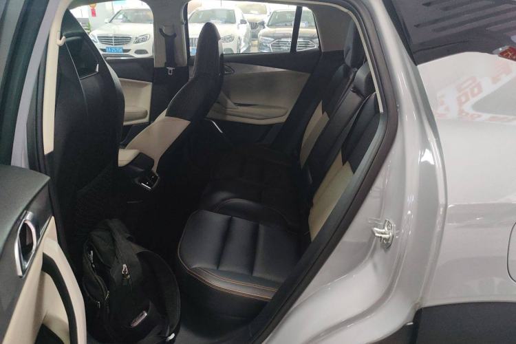 Used Lynk & Co 06 EM-P 2022 PHEV 84 km Range Pro Version Left Rear Seat