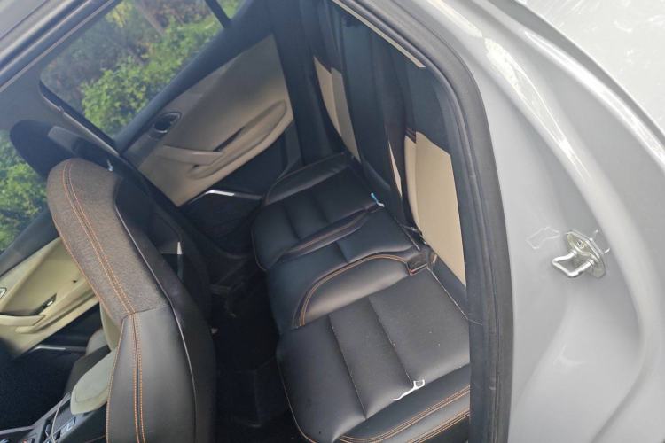 Used Lynk & Co 06 EM-P 2022 PHEV 84 km Range Pro Version Left Rear Seat