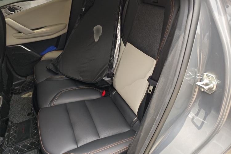 Used Lynk & Co 06 EM-P 2022 PHEV 84 km Range Pro Version Left Rear Seat