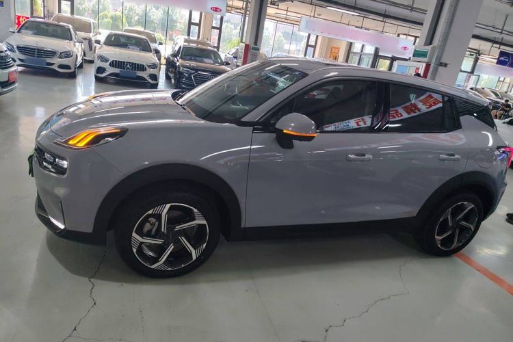 Used Lynk & Co 06 EM-P 2022 PHEV 84 km Range Pro Version Left Side