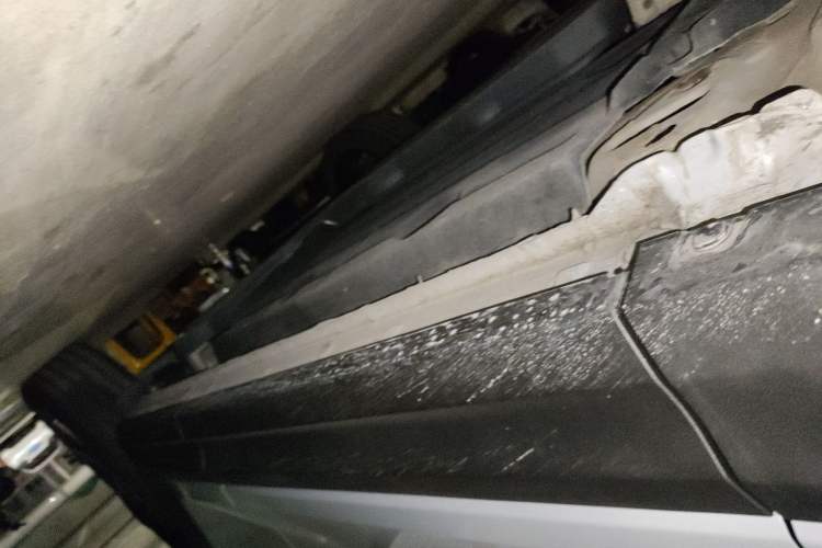 Used Lynk & Co 06 EM-P 2022 PHEV Shero Pink Special Edition Left Side Sill