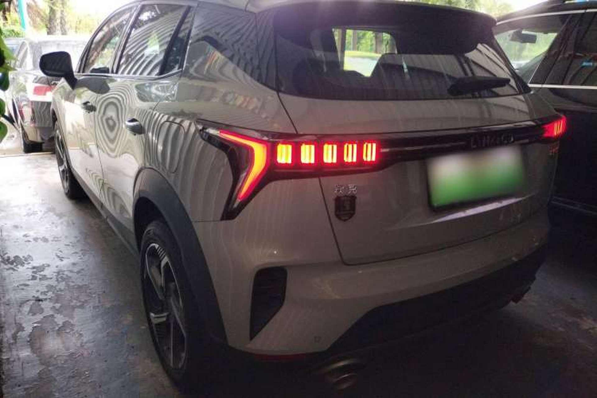 Used Lynk & Co 06 EM-P 2022 PHEV 84 km Range Pro Version Left Side