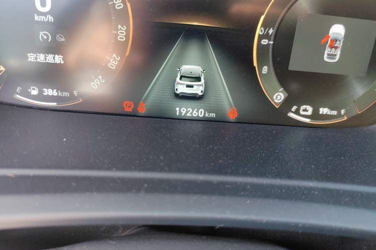 Used Lynk & Co 06 EM-P 2022 PHEV 84 km Range Pro Version Odometer Close Up