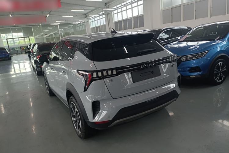 Used Lynk & Co 06 EM-P 2022 PHEV 84 km Range Pro Version Rear Left 45 Deg